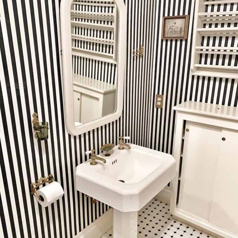 Black and White Stripe Bathroom Walls