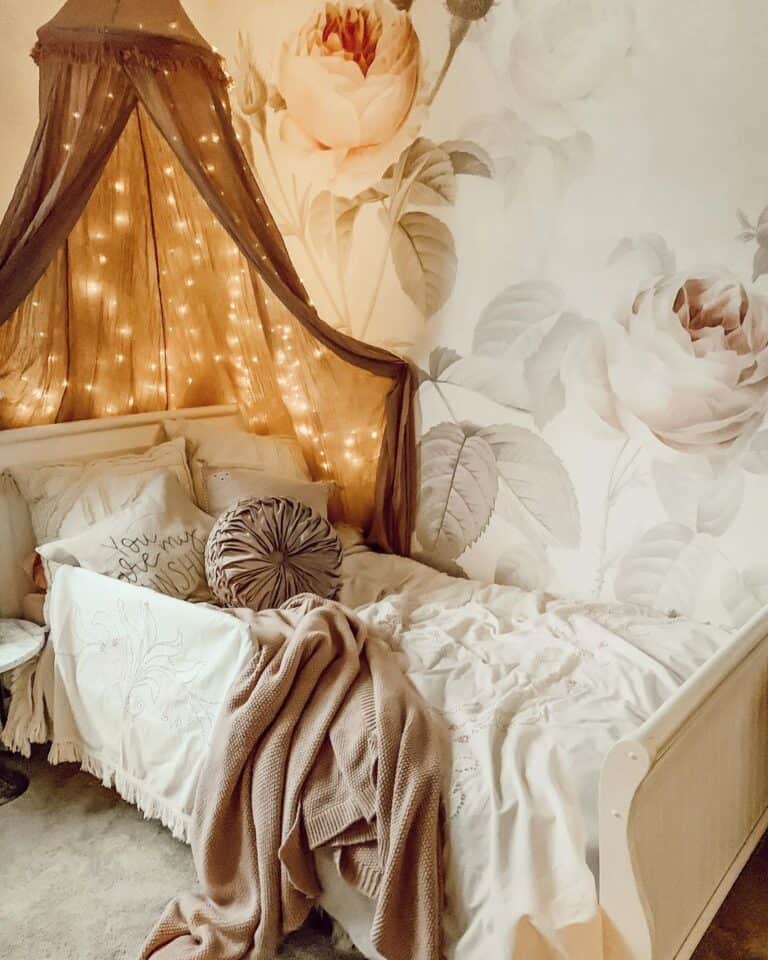 32 Exquisite Toddler Canopy Bed Ideas to Add a Little Whimsy