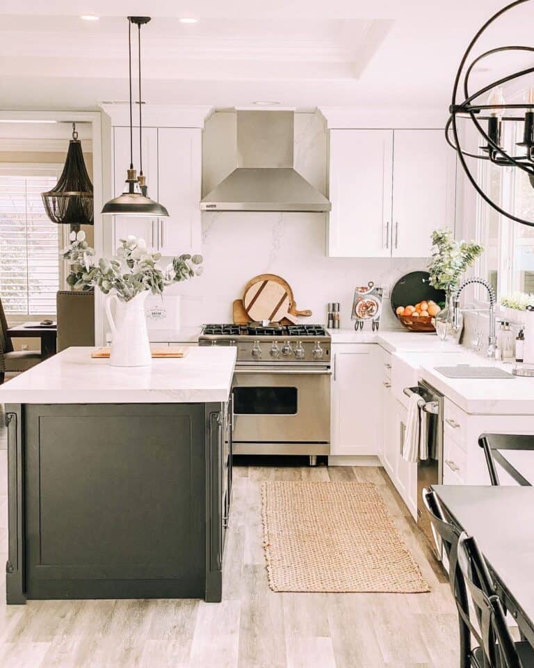 Marble Backsplash for White Kitchen