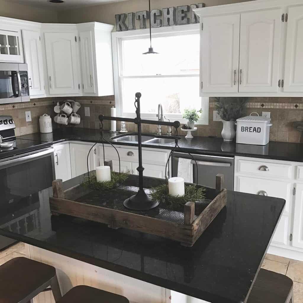 Square Tile Backsplash with Border Tiles