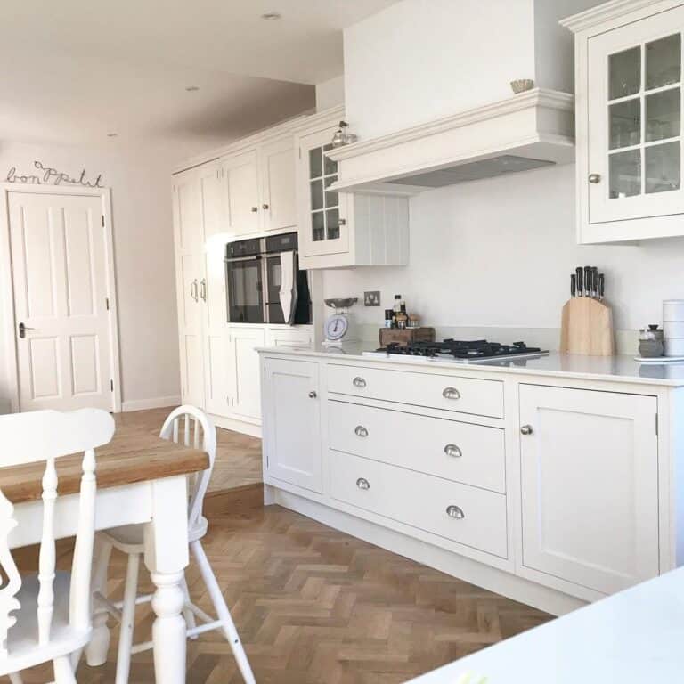 White Countertop with Backsplash Lip