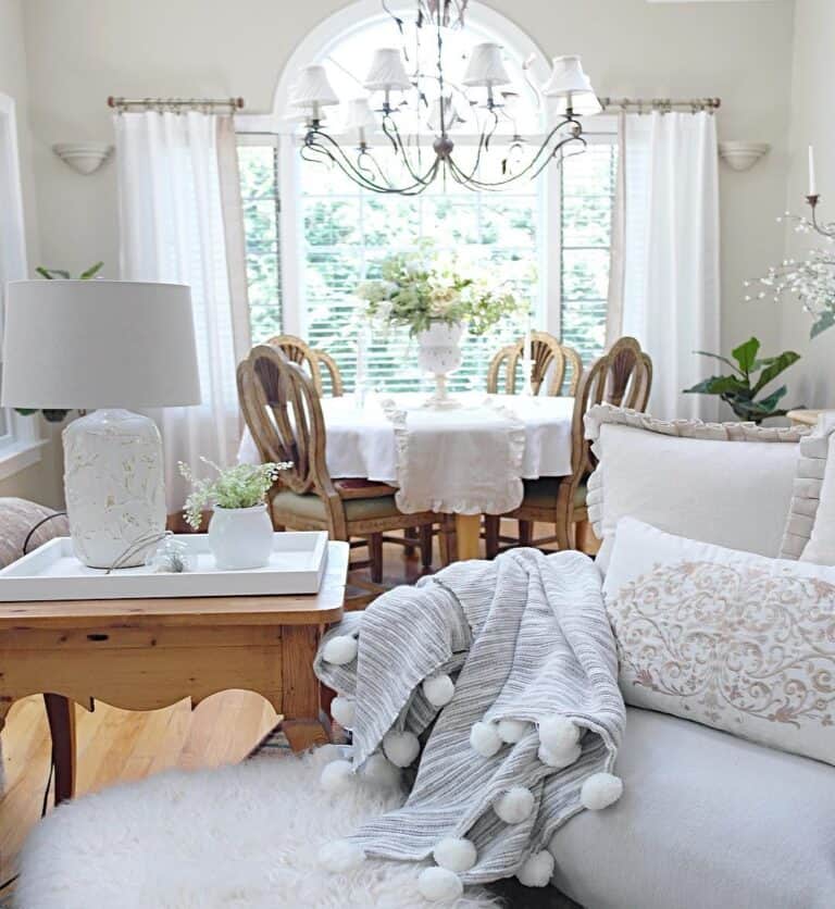 White Living Room Table Lamp