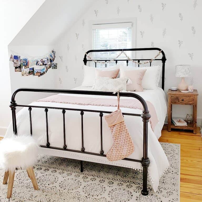 Bed for Farmhouse Teenage Girl Bedroom