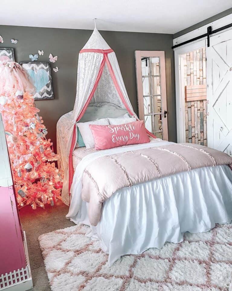 Canopy Bed for Farmhouse Girl Bedroom