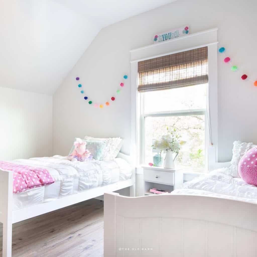 Girls Farmhouse Bedroom with Twin Beds