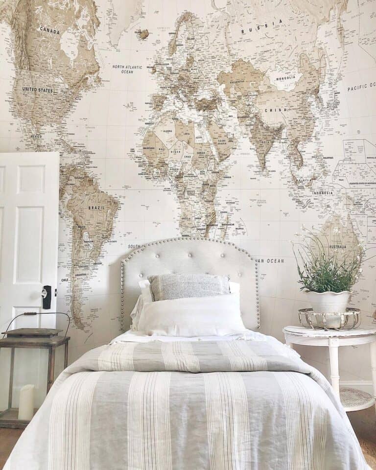 Good Wallpapers for Boys with Map Mural