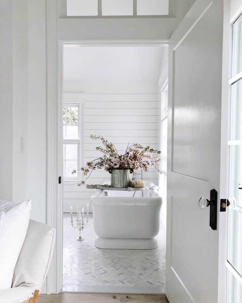 Ornate Rustic Gray Bathtub Tray