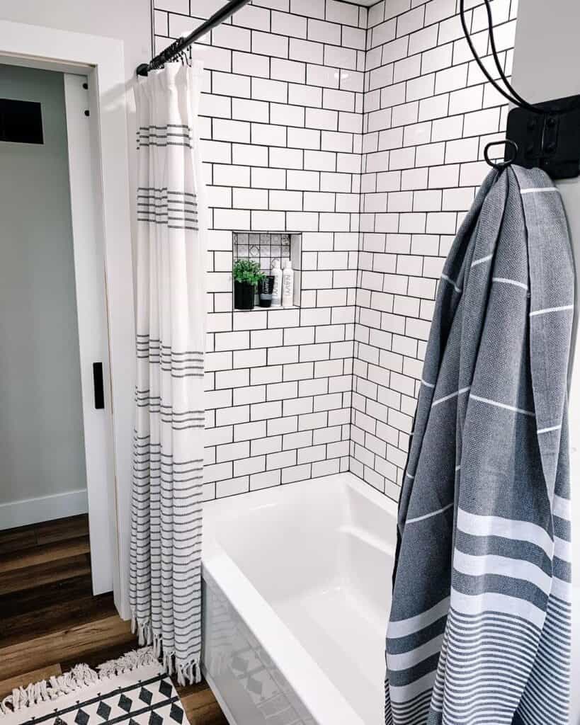Shower with Square Mosaic Tile Niche