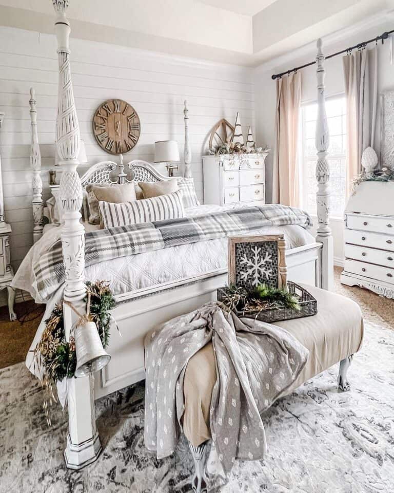 Alternative Christmas Bedding Ideas for Seasonal Bedroom