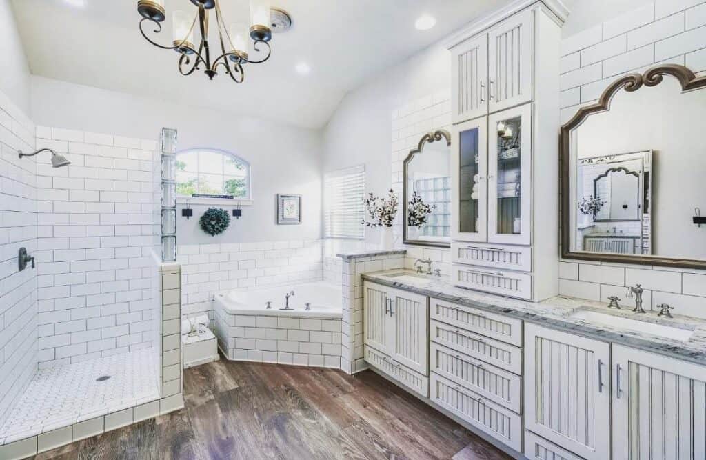 Bathroom Marble Countertops in Farmhouse Style Space