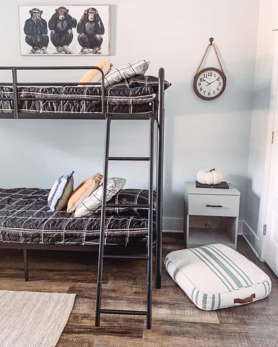 13 Twin Over Queen Bunk Bed Ideas to Create More Space