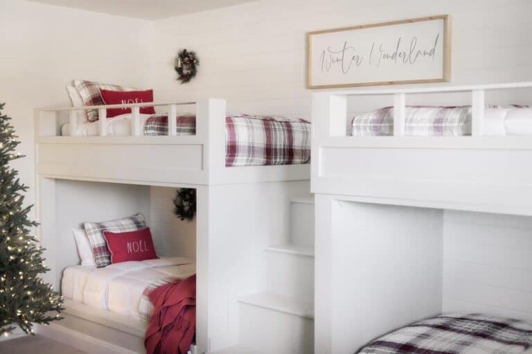 Built-in Girls Bunk Room for 4