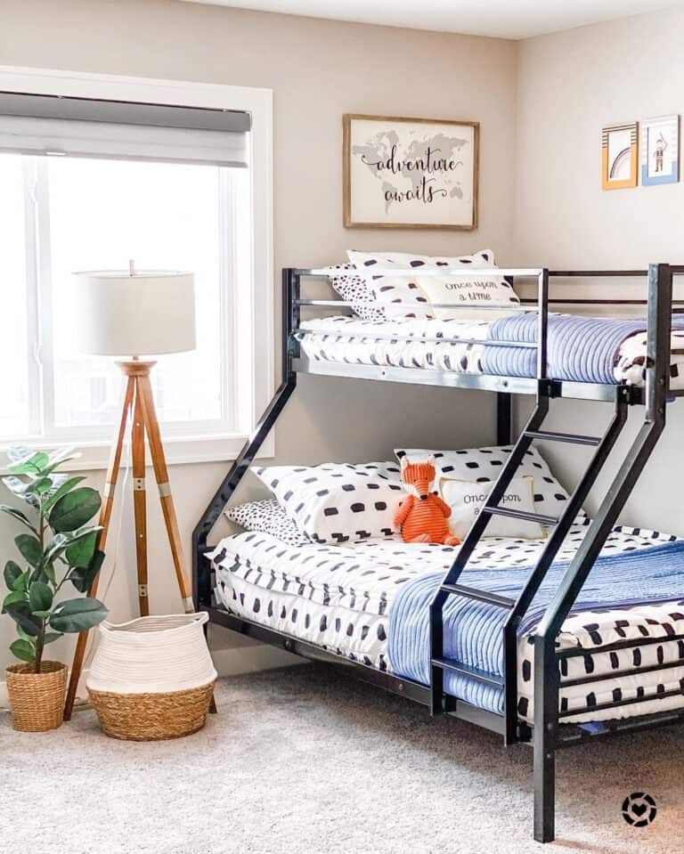 Bunk Bedroom with Black Twin over Queen