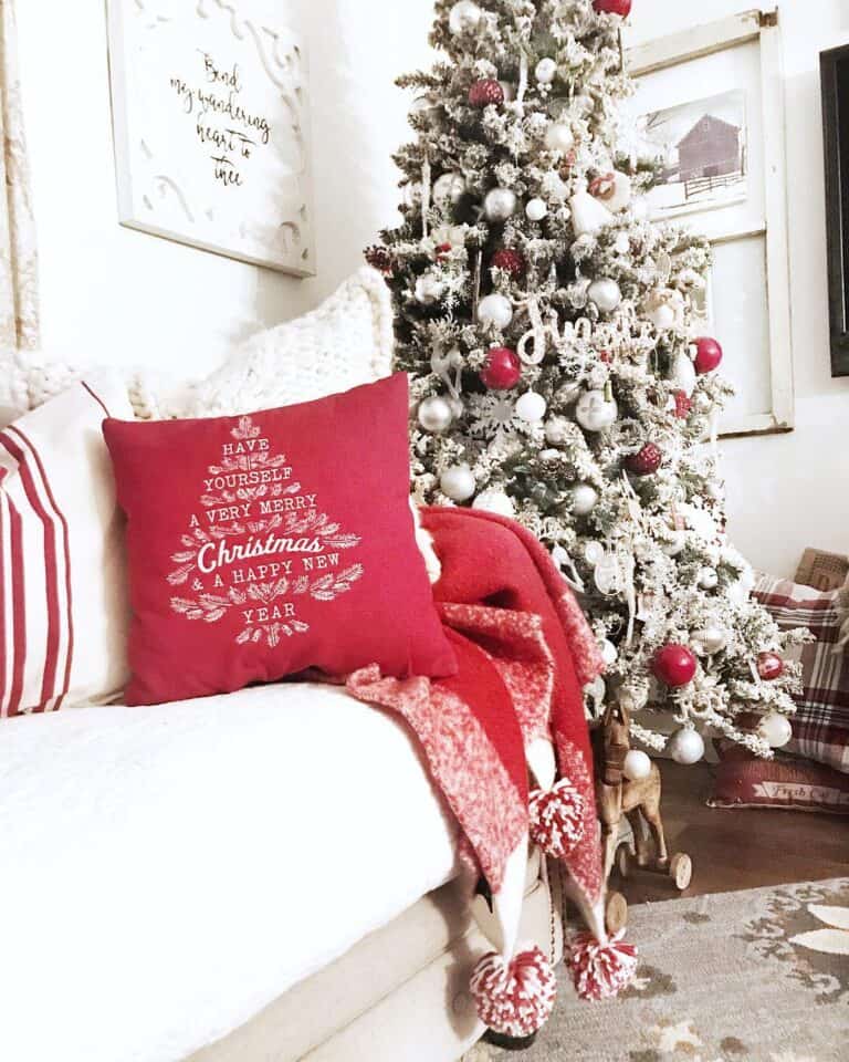 Christmas Blanket & Snowy Christmas Tree