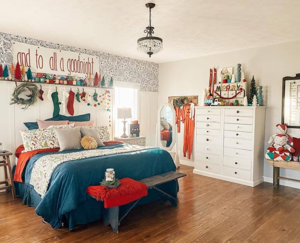 Colorful Christmas Bedroom Décor