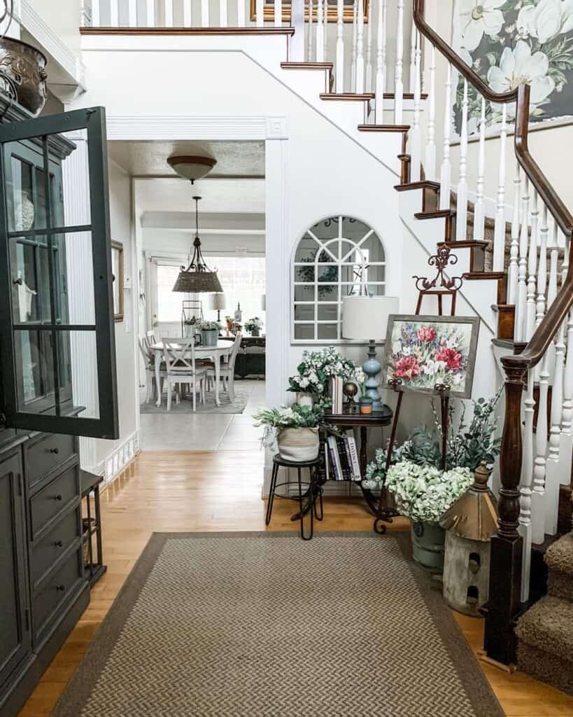 Curved Staircase with White Stair Spindles