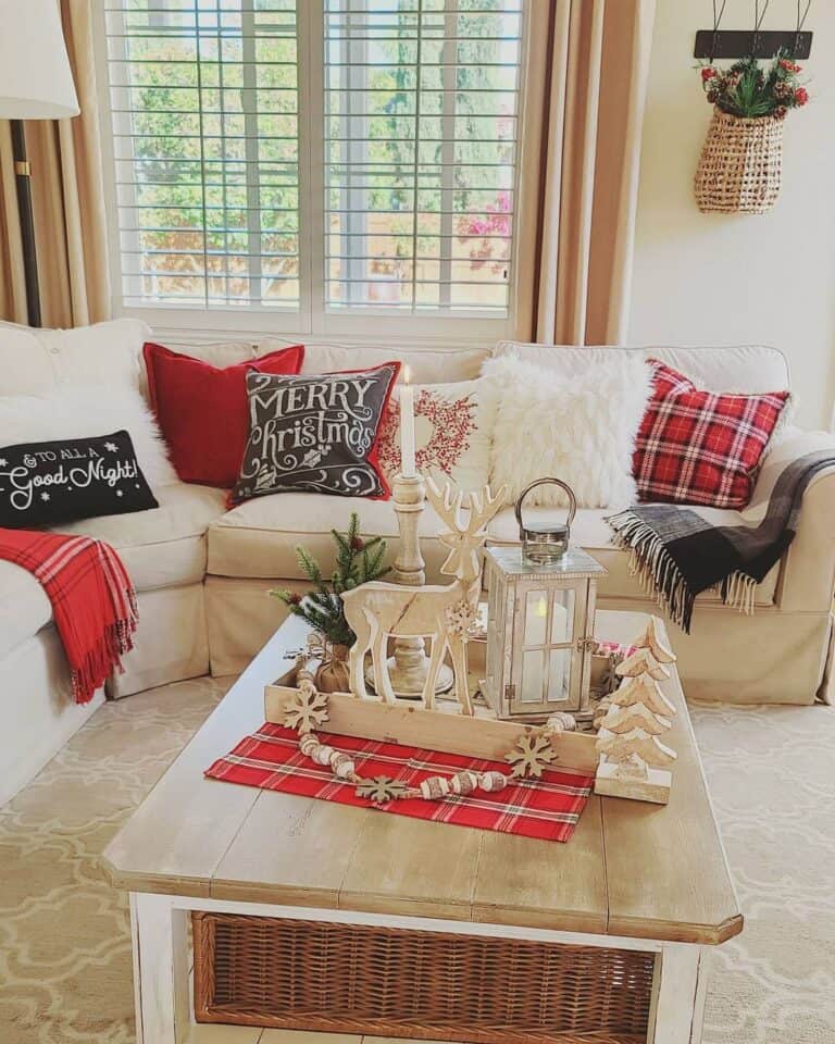 Plaid Christmas Throw Blankets in Embellished Room