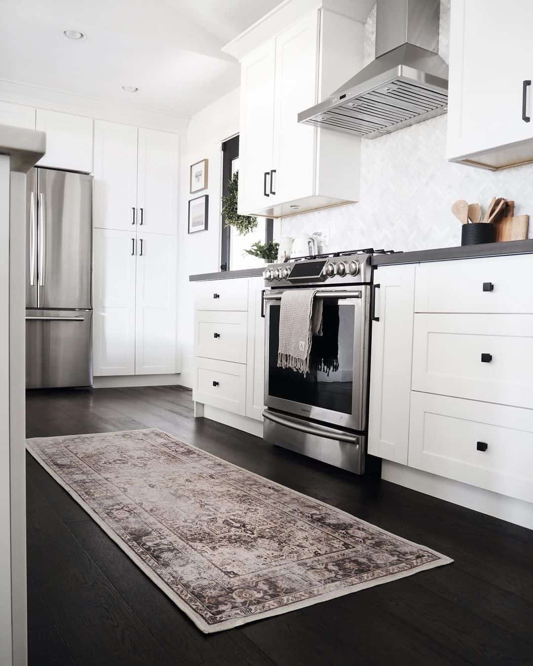 Square Black Kitchen Knobs in a White Kitchen - Soul & Lane