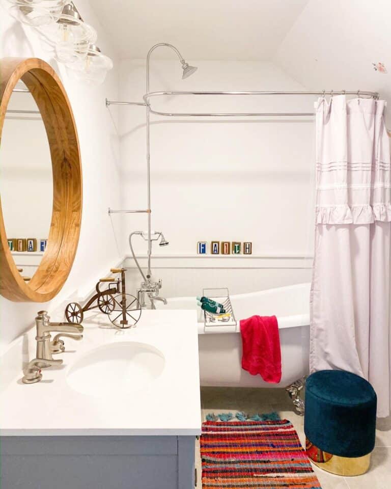 17 Bathtub Ledge Ideas for a More Functional Bathroom