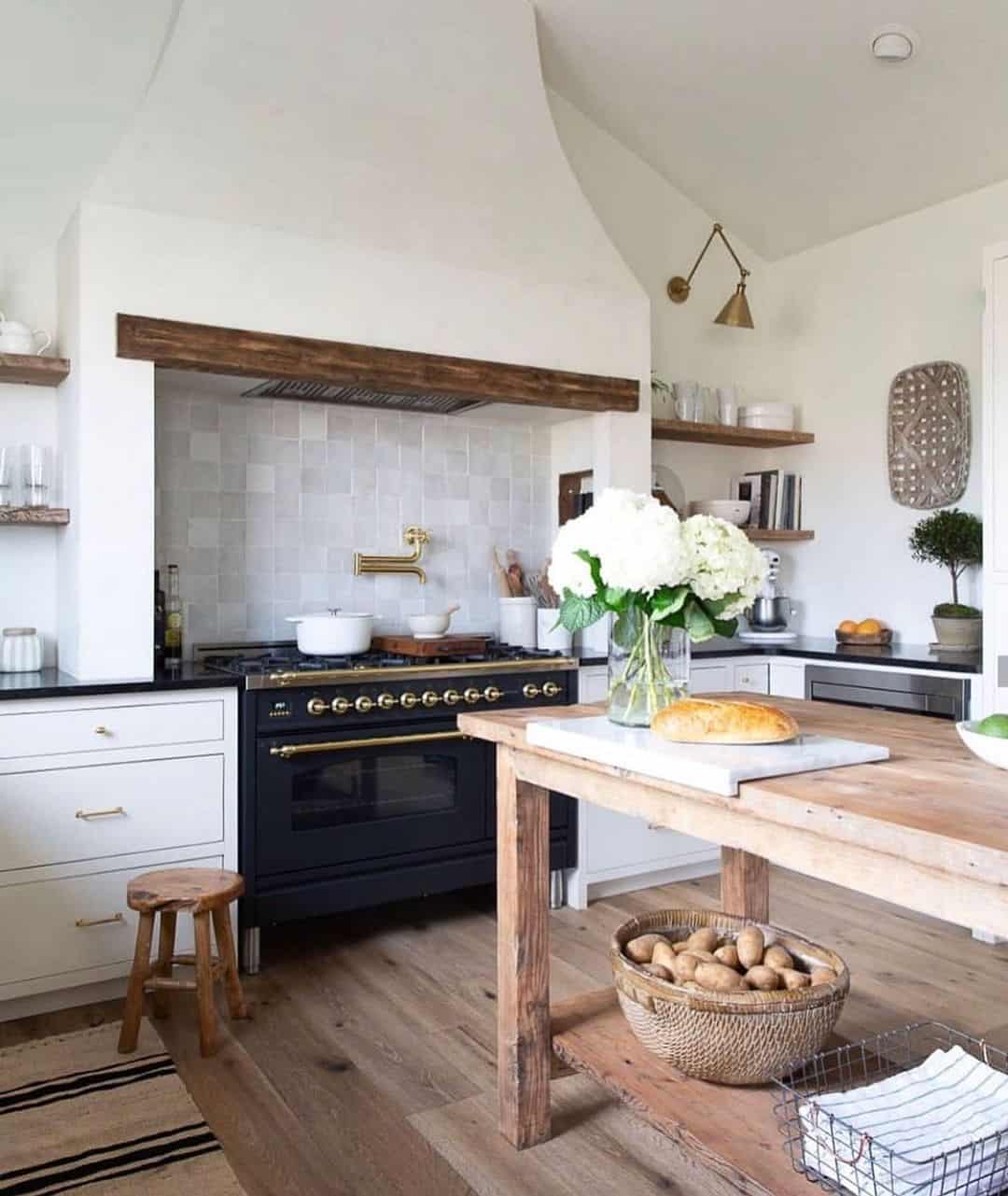 14 Incredible Black and White Kitchen Curtains You Need