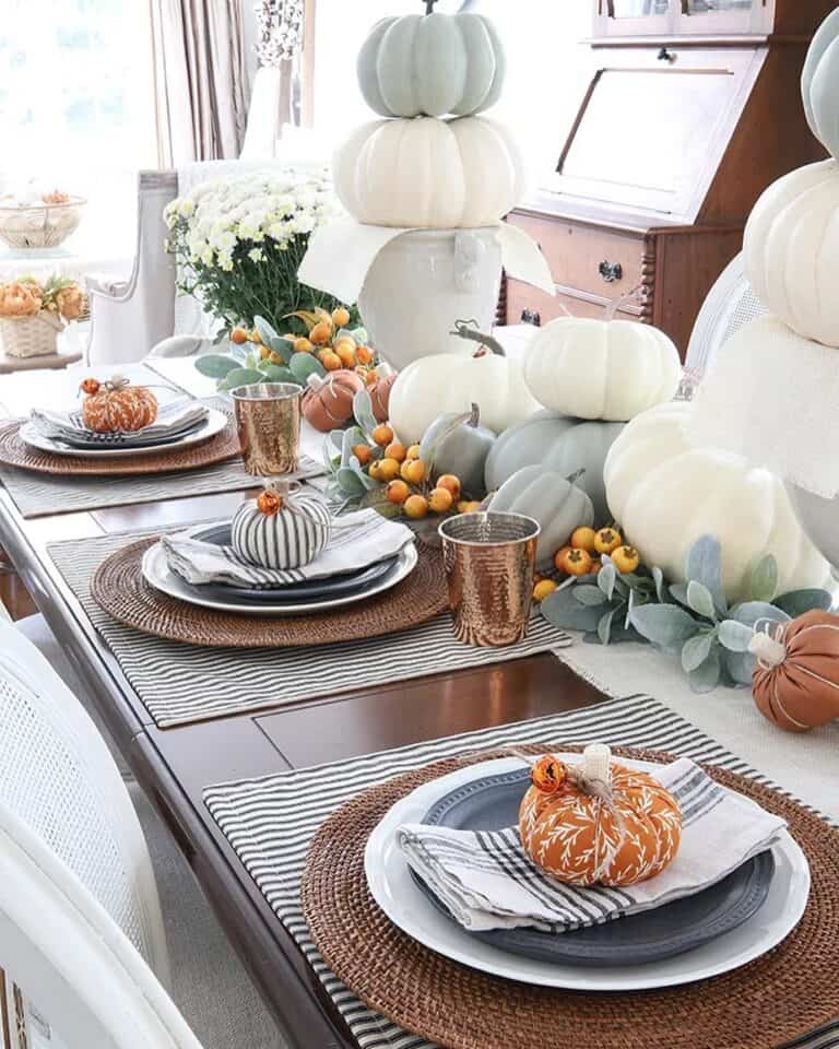 Dining Room Halloween Pumpkin Decor