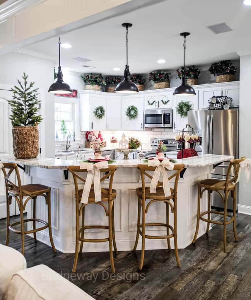 Elaborate Christmas Kitchen Island Decorating Ideas