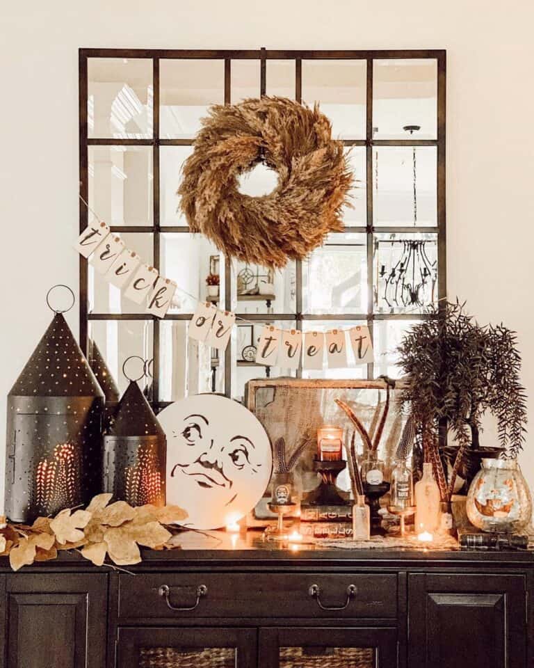 Entryway Table with Spooky Halloween Decor