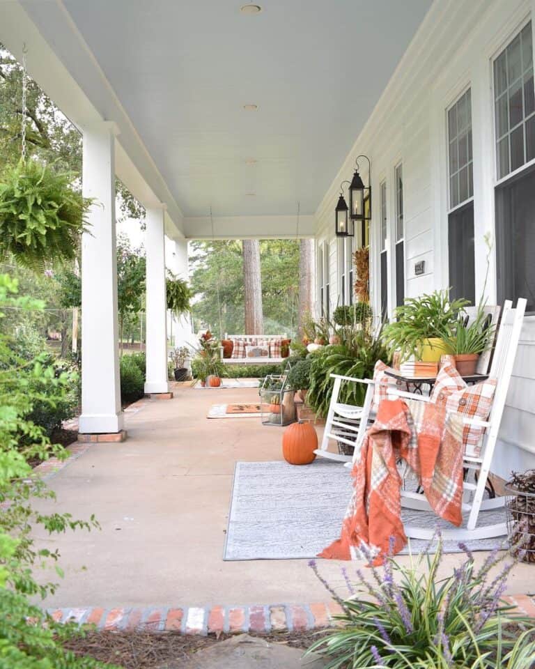 Fall Themed Décor and Porch Swing