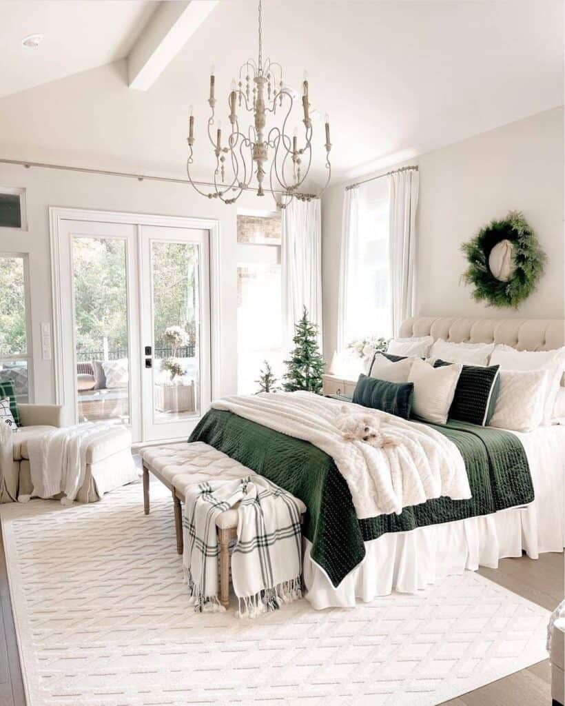 31 Stunning Christmas Bedspreads for Every Style and Budget