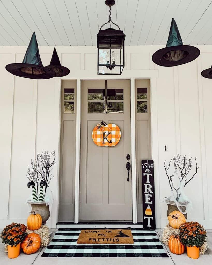 Halloween Entrance Decor Ideas