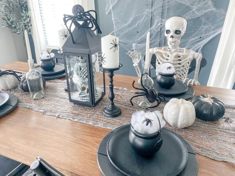 Halloween Spider Table Scape