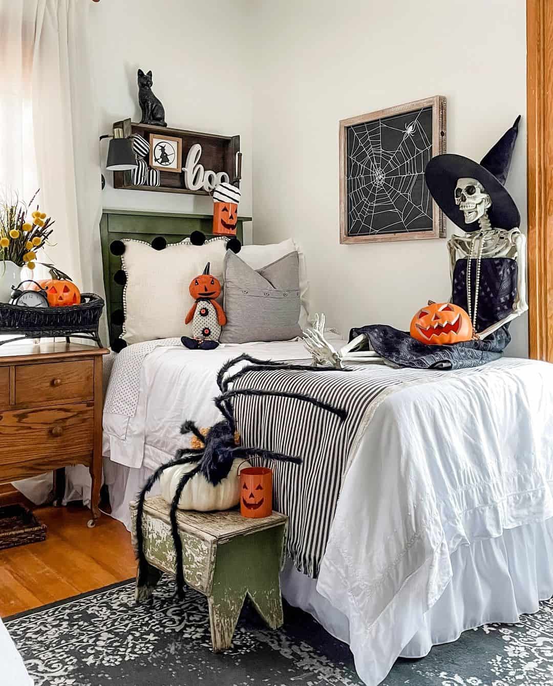 30 Halloween Bedroom Decor Inspirations for Your October