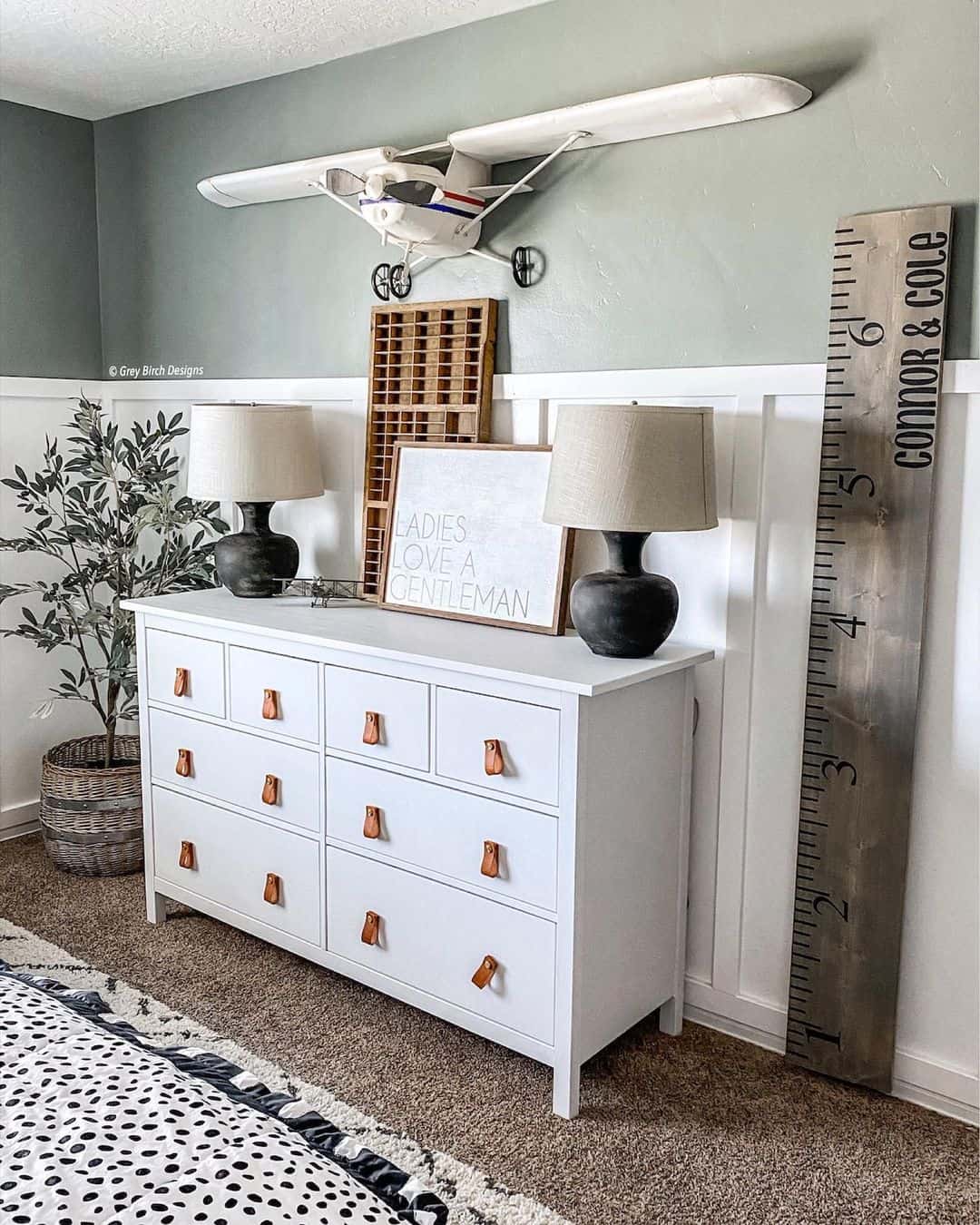 White leather dresser discount