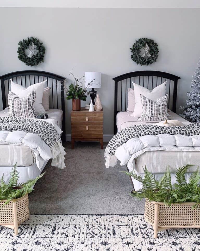 Matching Twin Beds with Christmas Comforter Sets