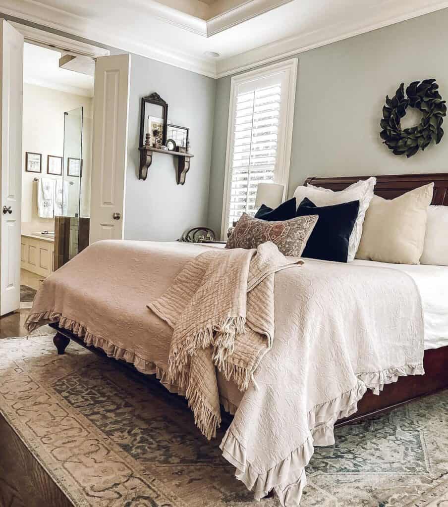 Neutral Bedding with Mounted Wood Shelf