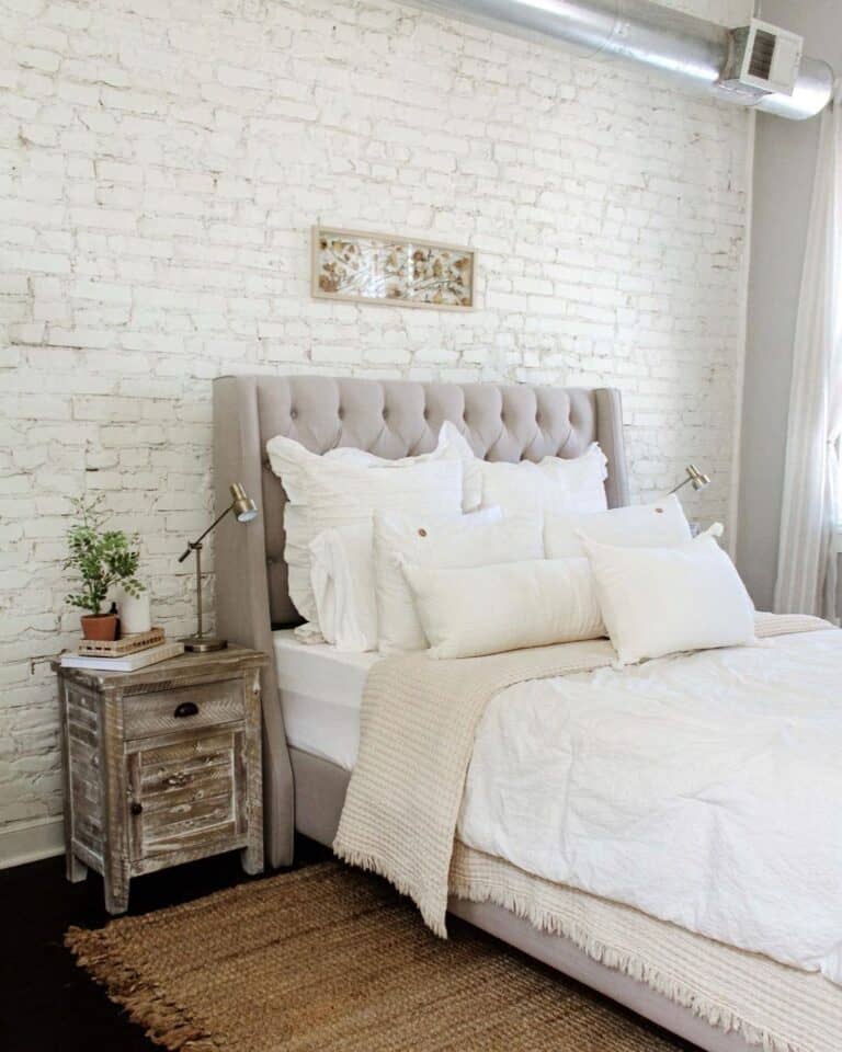 Off-White Coverlet with White Comforter