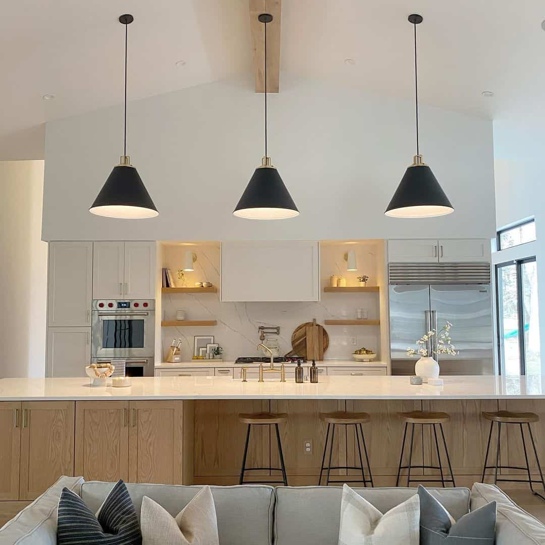 36 Kitchen Island Pendant Lighting Ideas to Accessorize Your Space