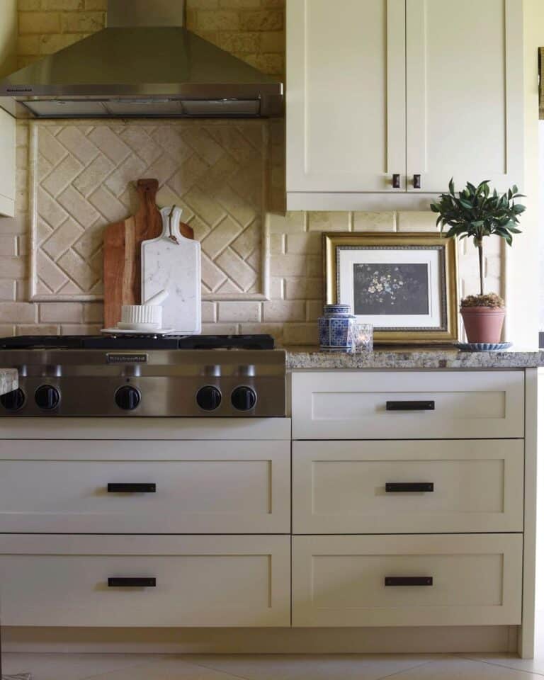 Thick Black Pulls and Knobs on White Shaker Cabinets