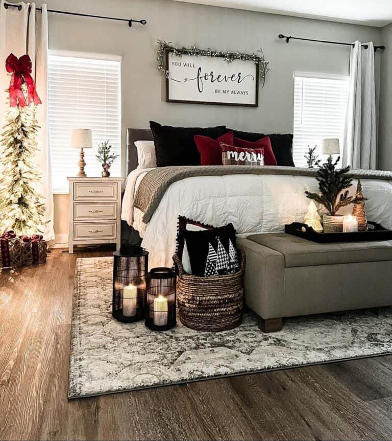 White Comforter with Christmas Tree