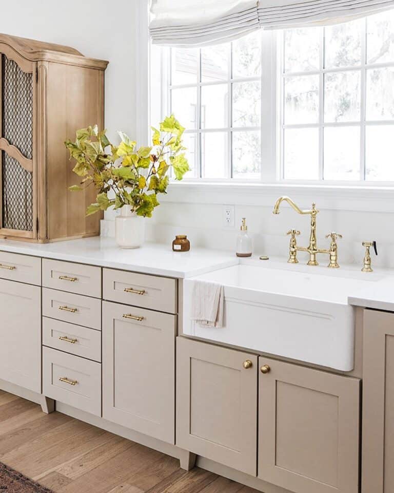 Antique Gold Kitchen Faucet for Apron Sink