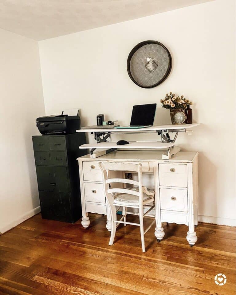 Antique White Desk With Drawers