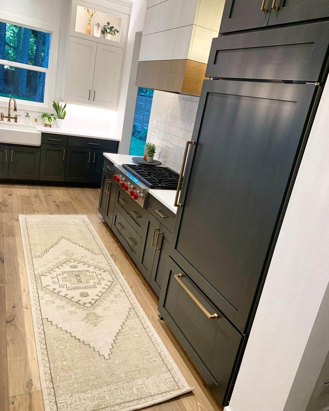 Black Shaker with Brass Hardware Soul & Lane