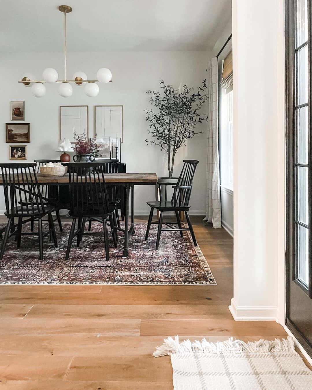 35 Dramatic Black Wood Dining Chairs That Make a Statement