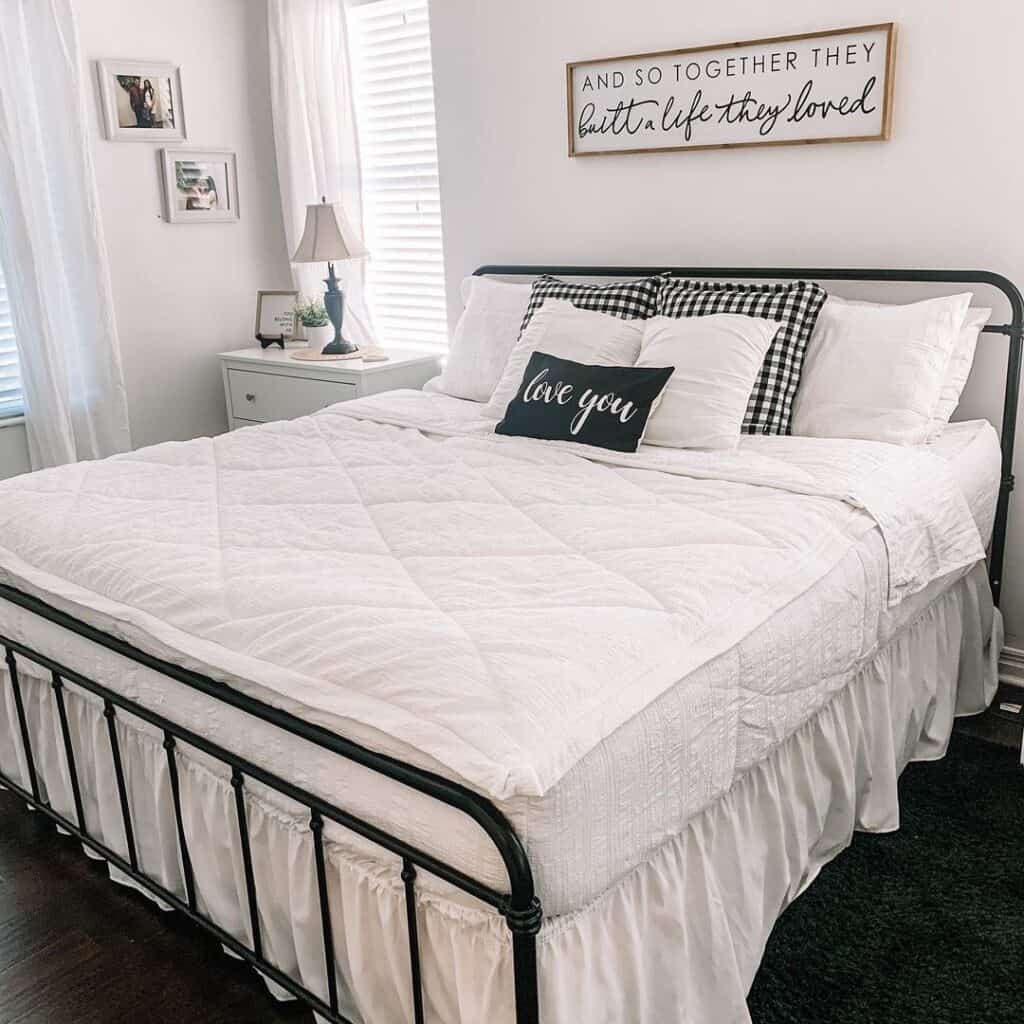 Black and White Bedding in Contrast Bedroom