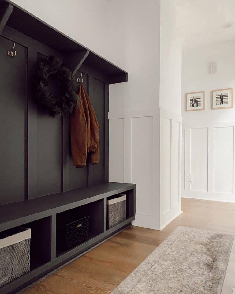 Black and White Board and Batten