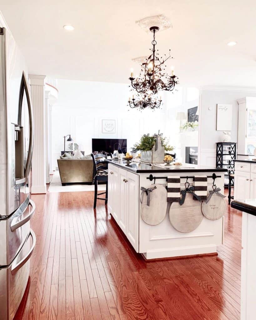 Black and White Kitchen Decor for Island Soul & Lane