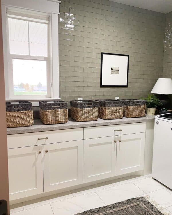 34 Stunning Laundry Room Tile Ideas for Your Next Renovation