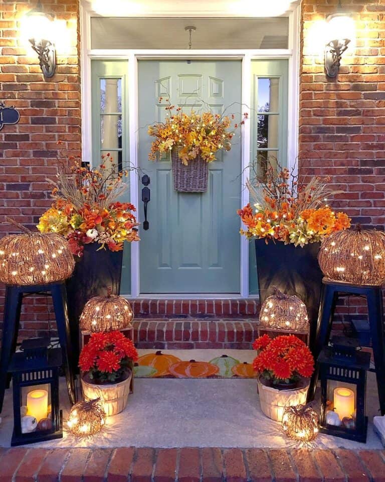 Illuminated Autumn Décor with Black Lanterns