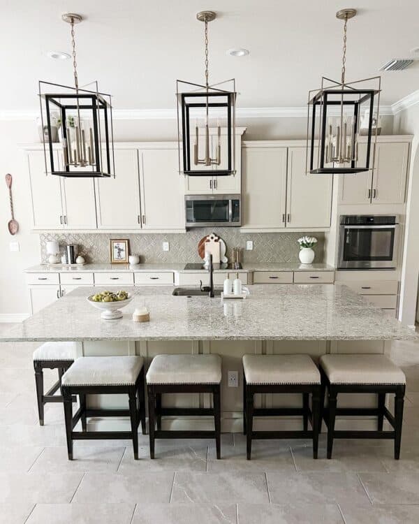 32 Ideal Backsplash for Busy Granite in Your Kitchen