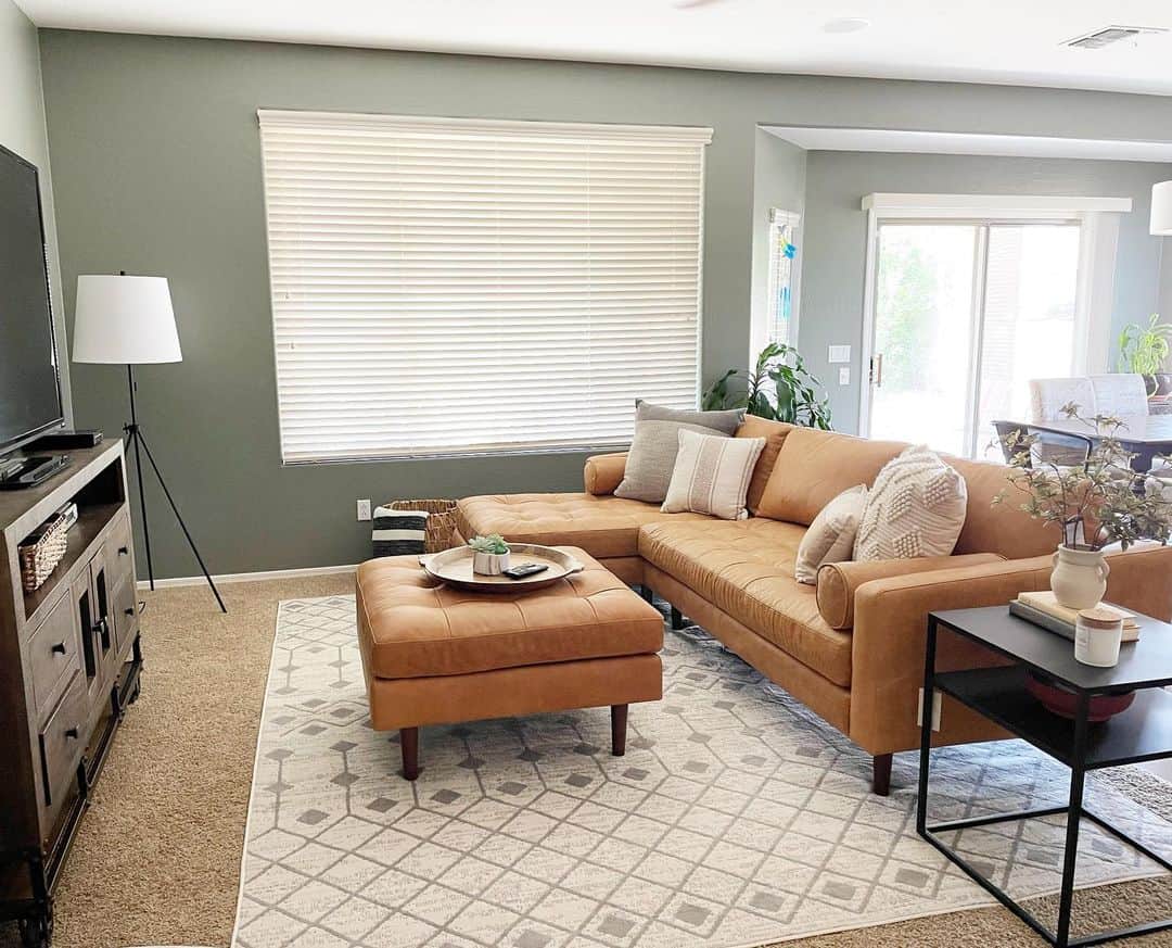 24 Brown Leather Couch Living Rooms That Look So Comfy